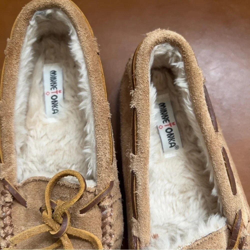 Minnetonka Kids Size 13 Cassie Slipper cinnamon Brown Leather Slipper Fur Lined